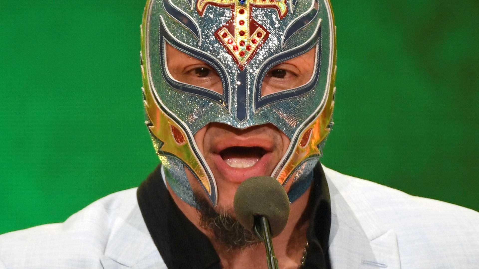 WWE Hall of Famer and current US Champion, Rey Mysterio