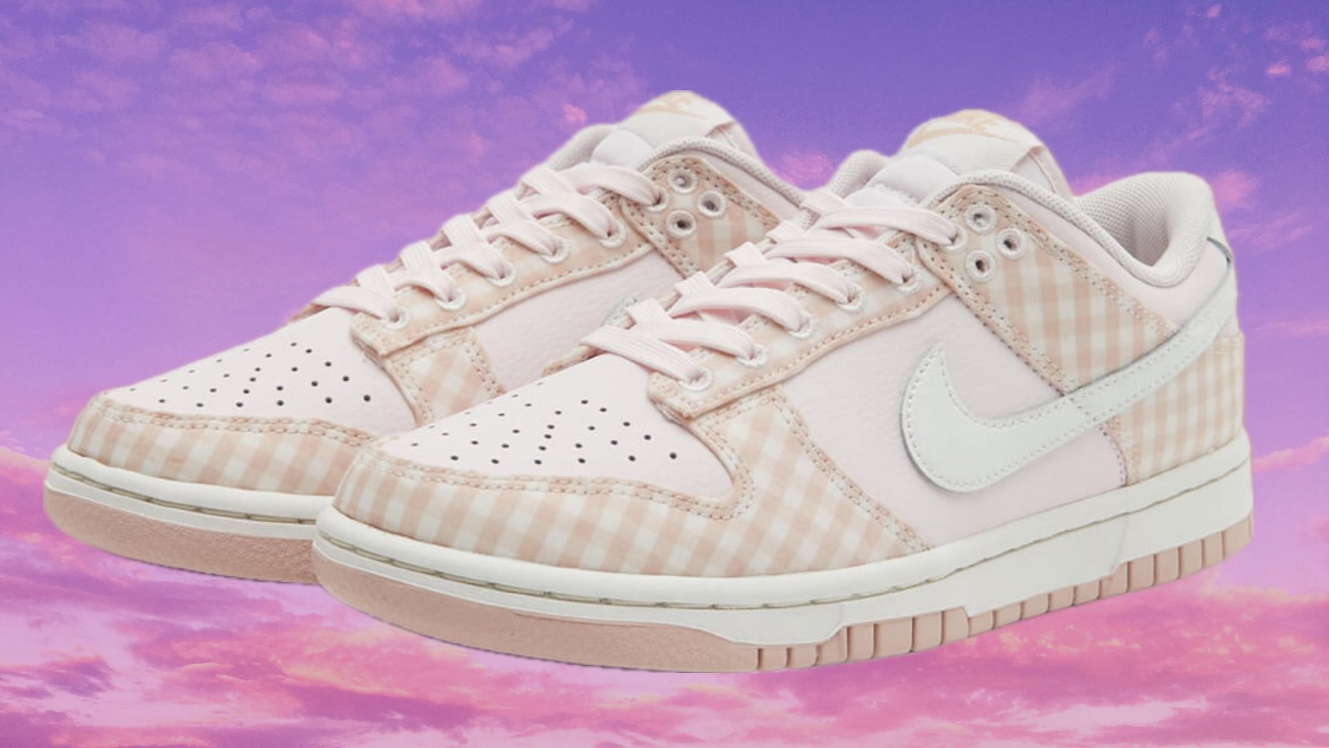 Here&#039;s another look at the upcoming Dunk Low Gingham Pink White colorway (Image via Twitter/@sneakernews)