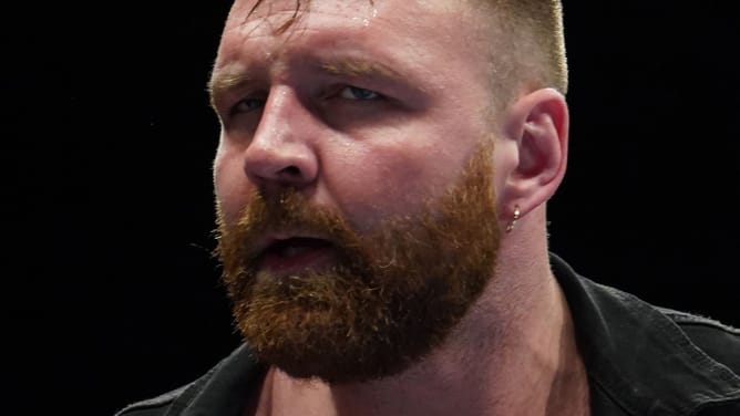 Major AEW star makes a jaw-dropping return to confront Jon Moxley on Dynamite