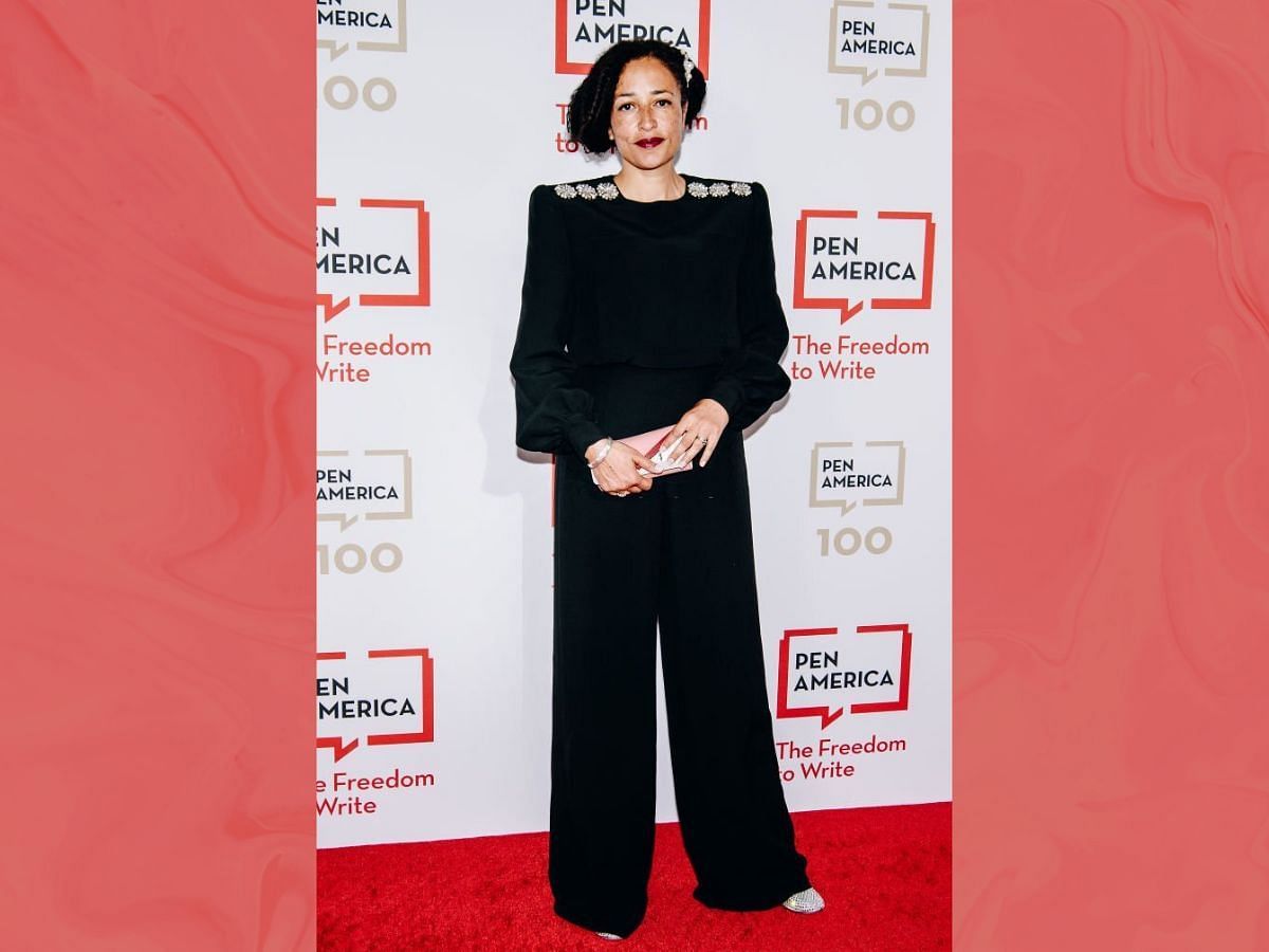 The glamorous look at the PEN America Literary Service Award (Image via Getty)