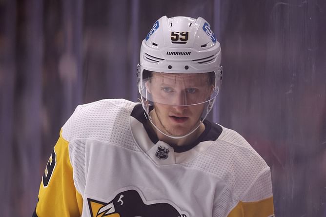 What happened to Jake Guentzel? Penguins star set to miss season opener due to latest setback
