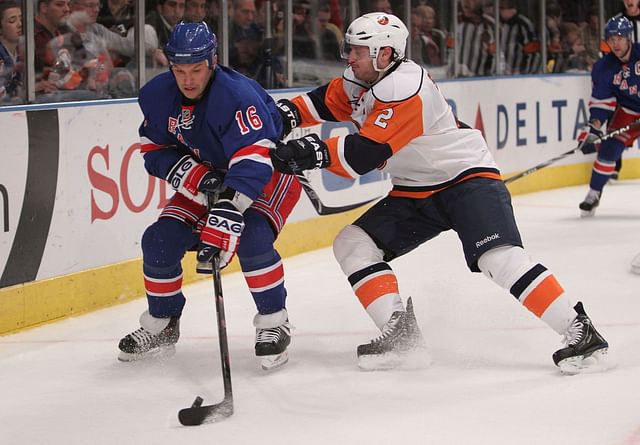 New York Islanders v New York Rangers