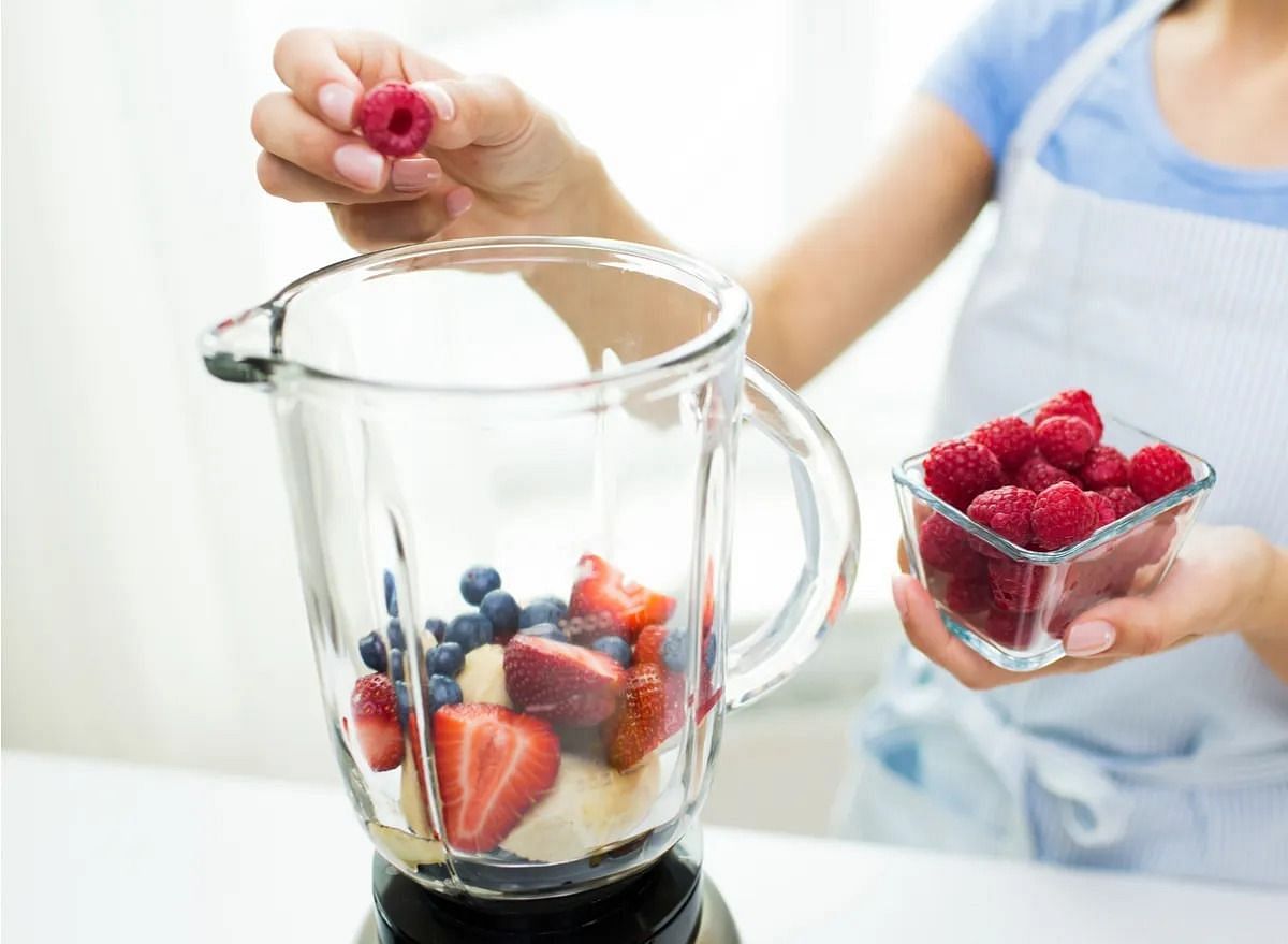 Making shake (Image via Getty Images)