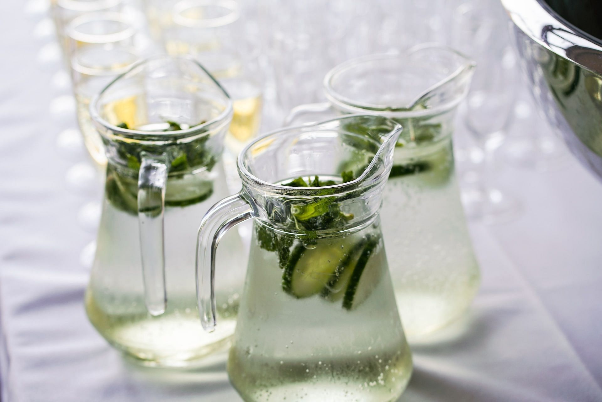 Cucumber-infused water is good for health. (Photo via Unsplash/Yomex Owo)