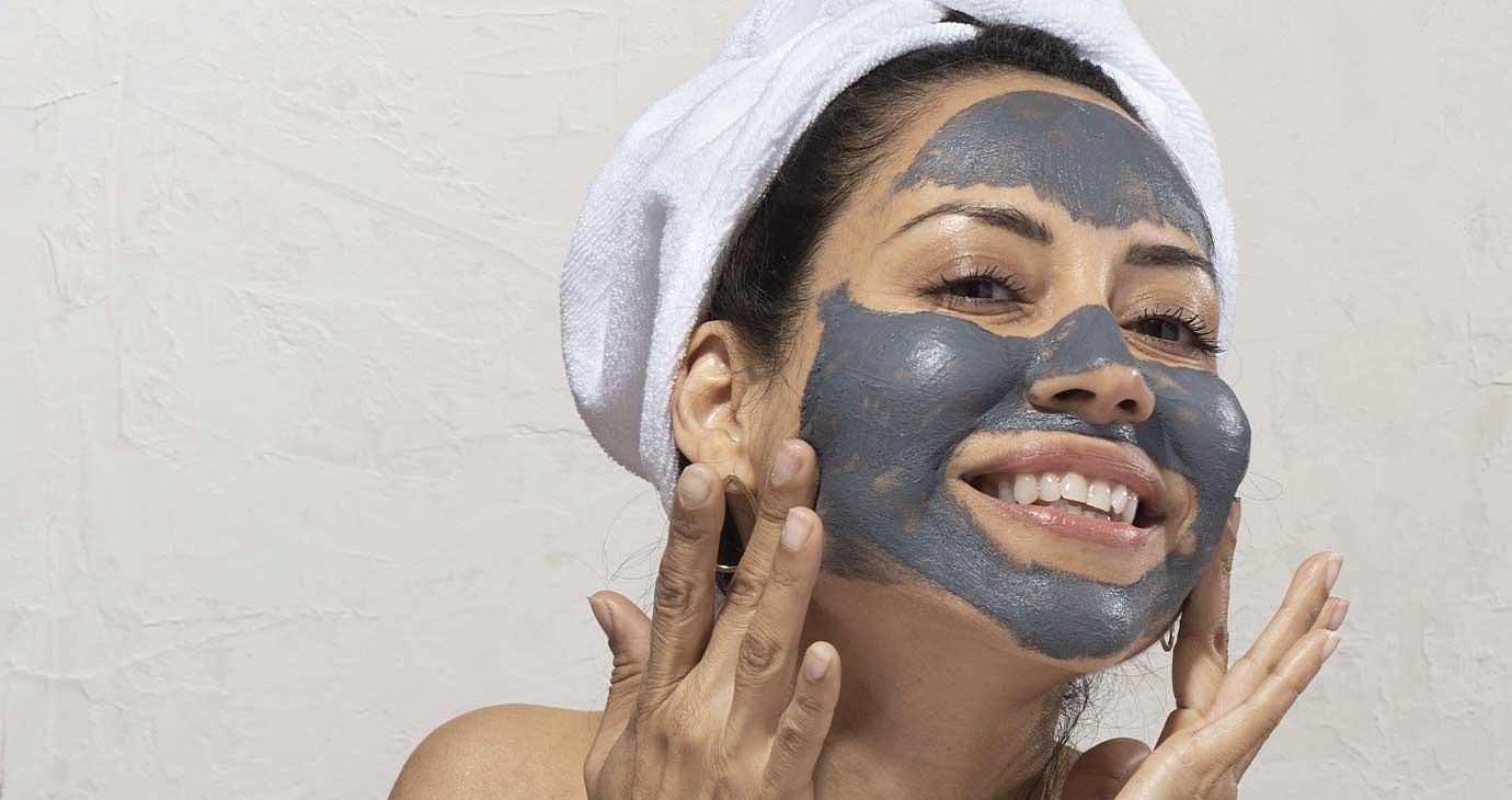 DIY homemade facial mask (Image via Getty Images)