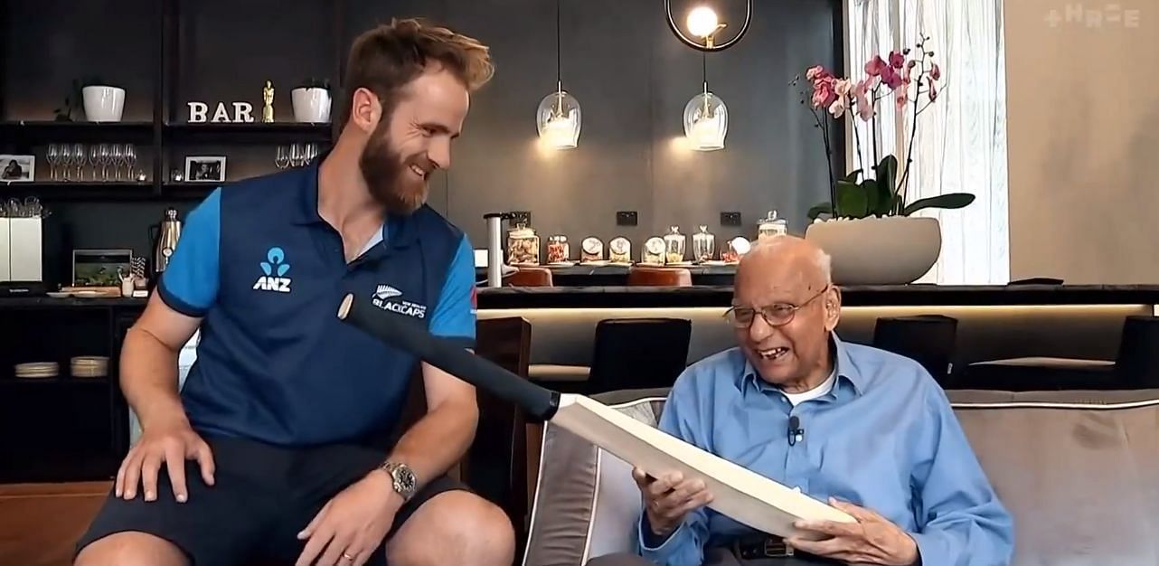 Kane Williamson with an elderly fan. (Pic: @TheProject_NZ/ Twitter)