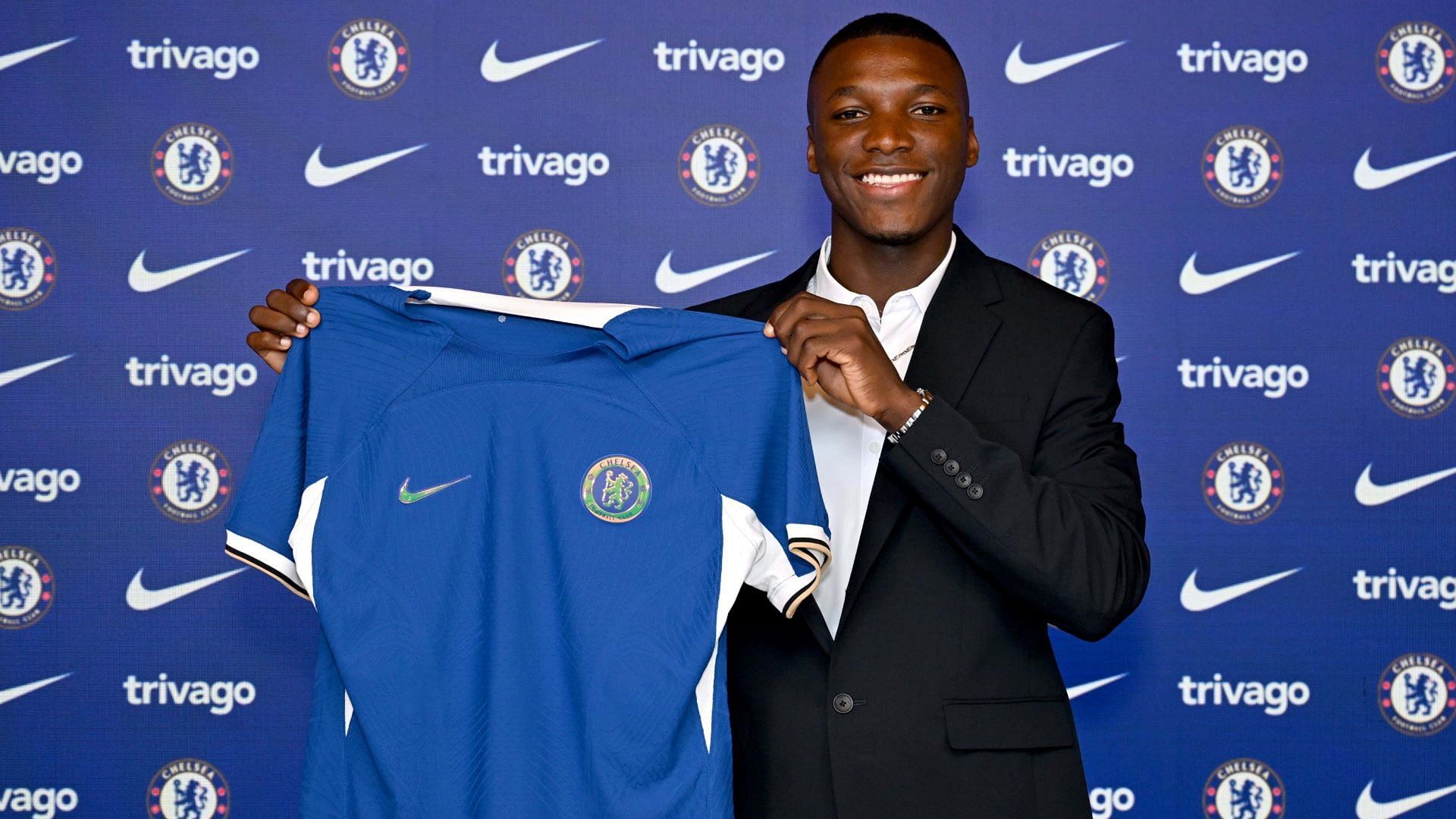 Moises Caicedo sealed his transfer to Chelsea