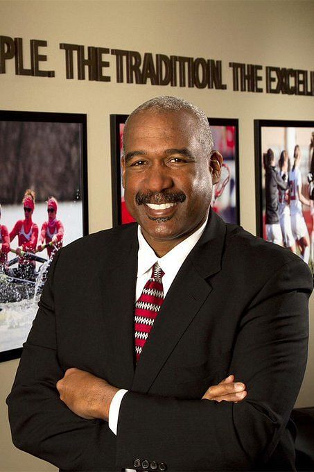 Ohio State athletic director Gene Smith shaped by time at Notre Dame