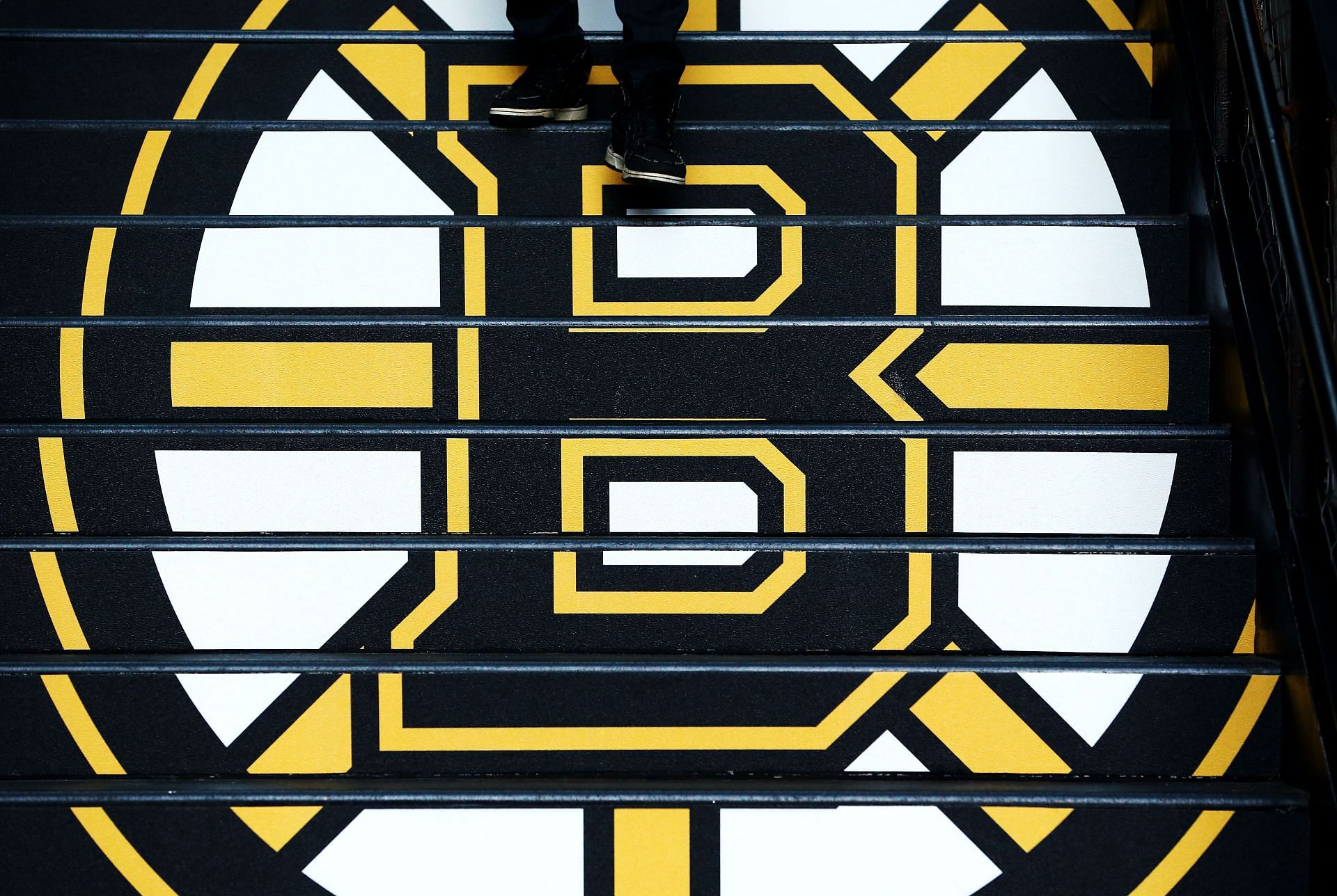 Carolina Hurricanes v Boston Bruins - Game One