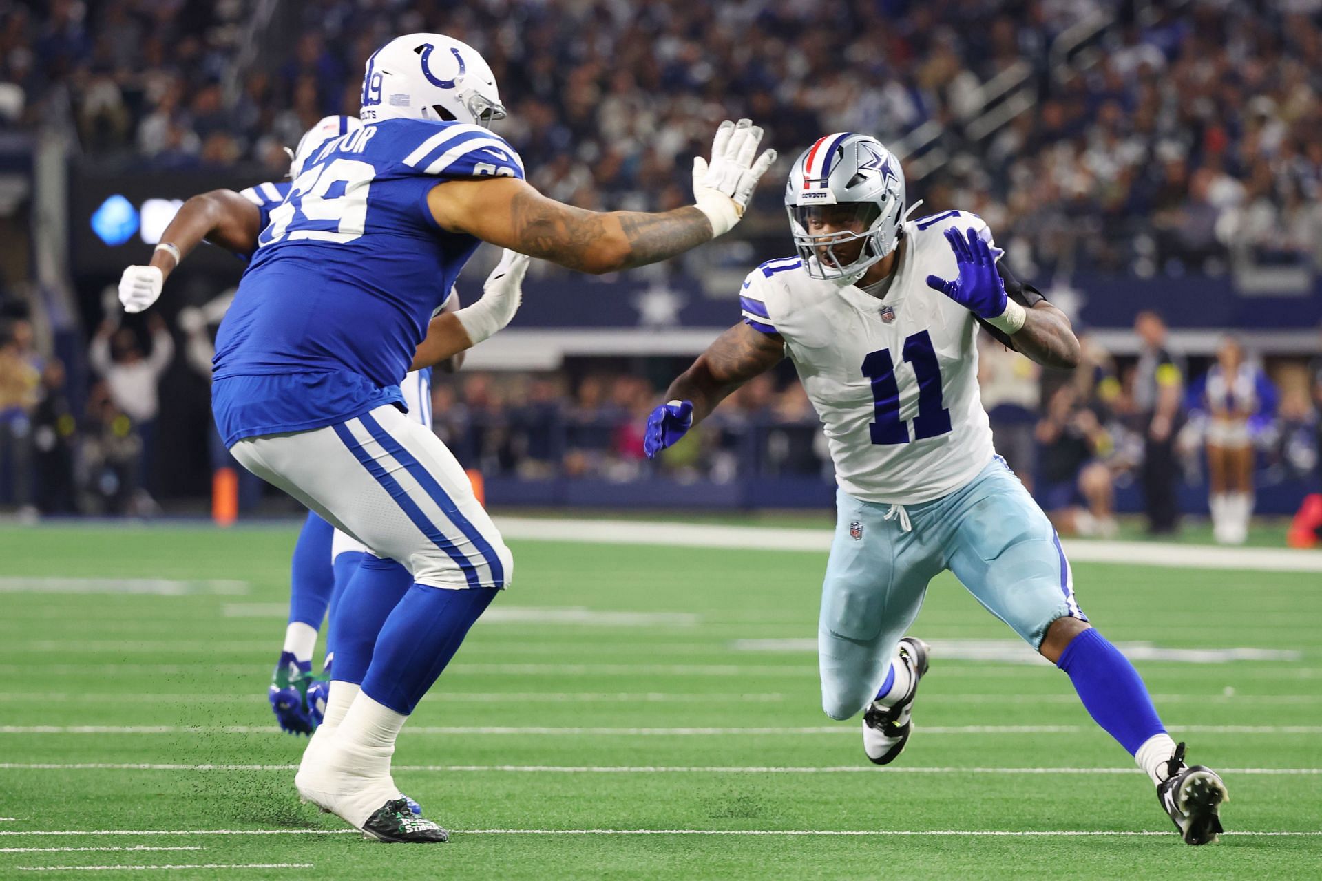 Cowboys' Micah Parsons appears to throw punch during melee at