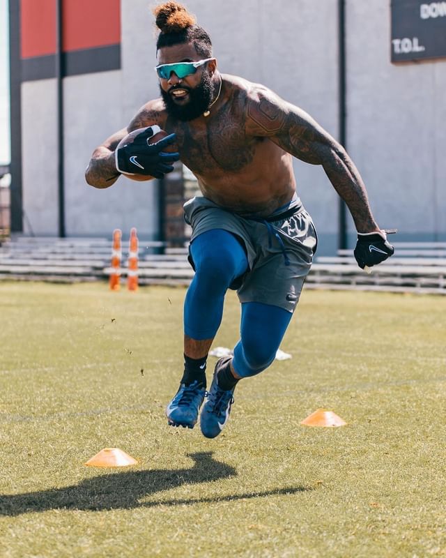 How old is Ezekiel Elliott? | Ezekiel Elliott’s Age Revealed