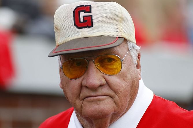 Georgia football legend Sonny Seiler's demise turns out to be a heartbreaking loss for the CFB world; the team releases an official statement