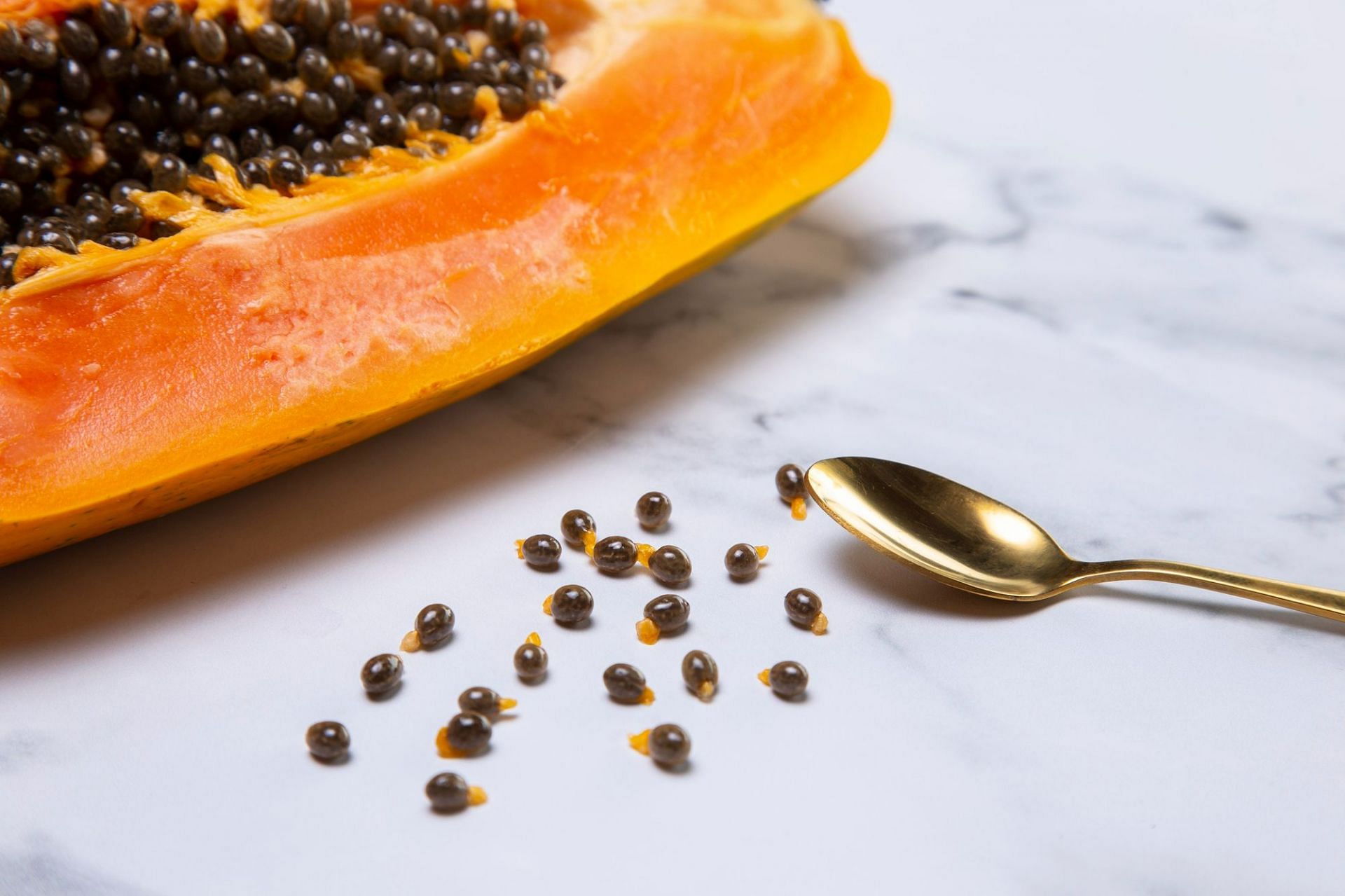 Papaya seeds can be a good source of nutrition(Image by Freepik)