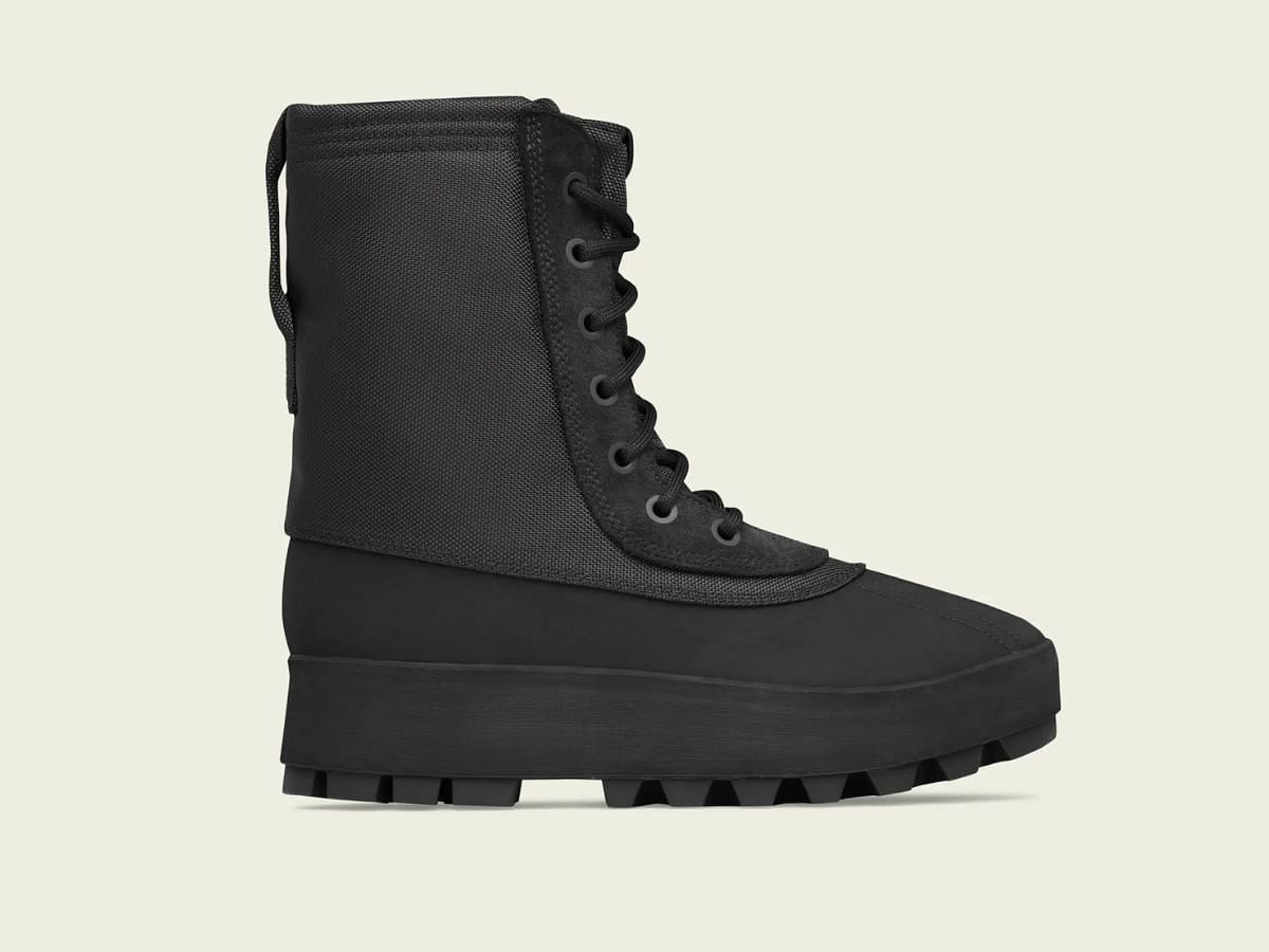 Yeezy 950 &ldquo;Pirate Black&rdquo; boots