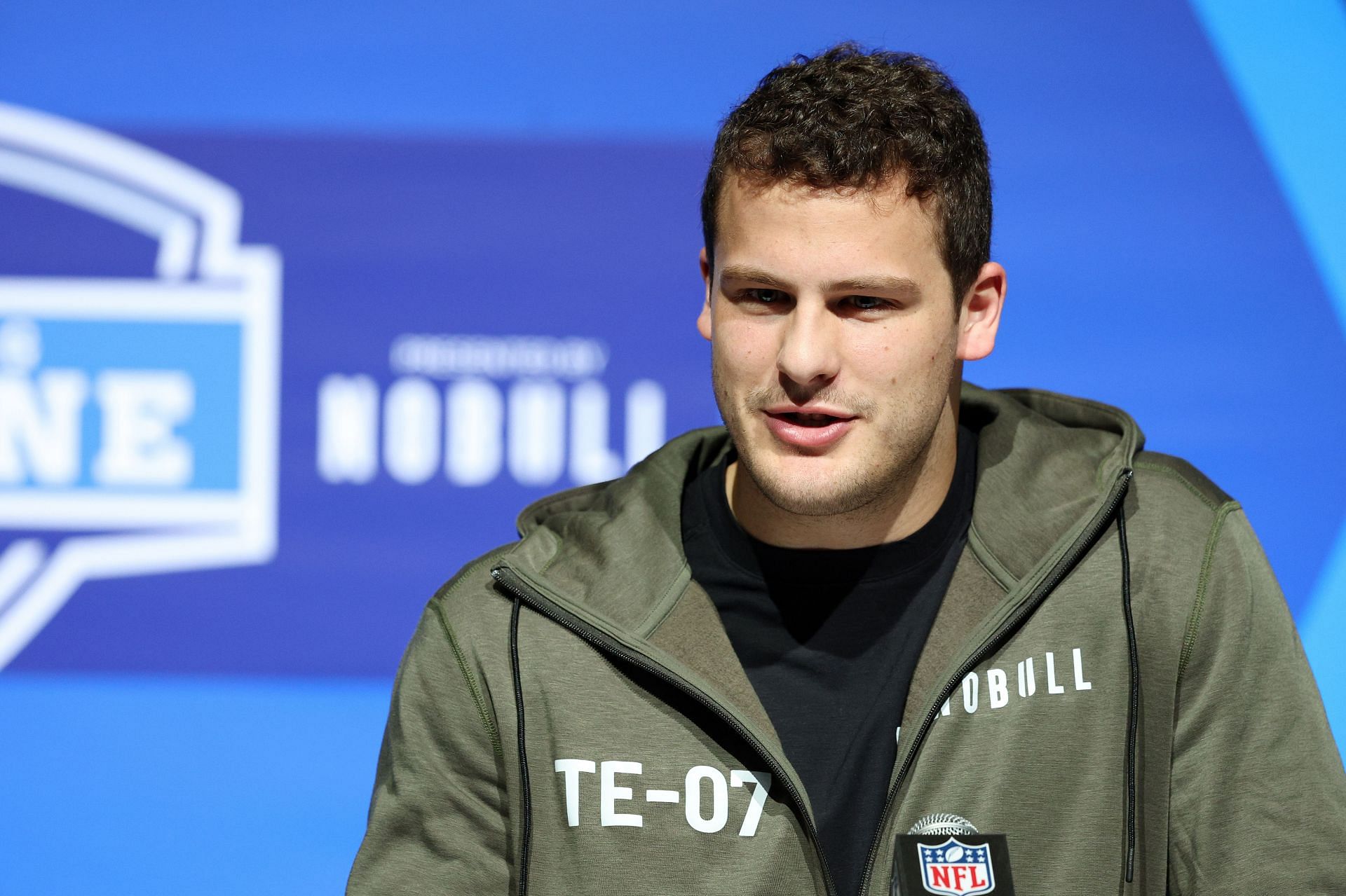 Iowa Football: Twitter reacts as Detroit Lions draft TE Sam LaPorta