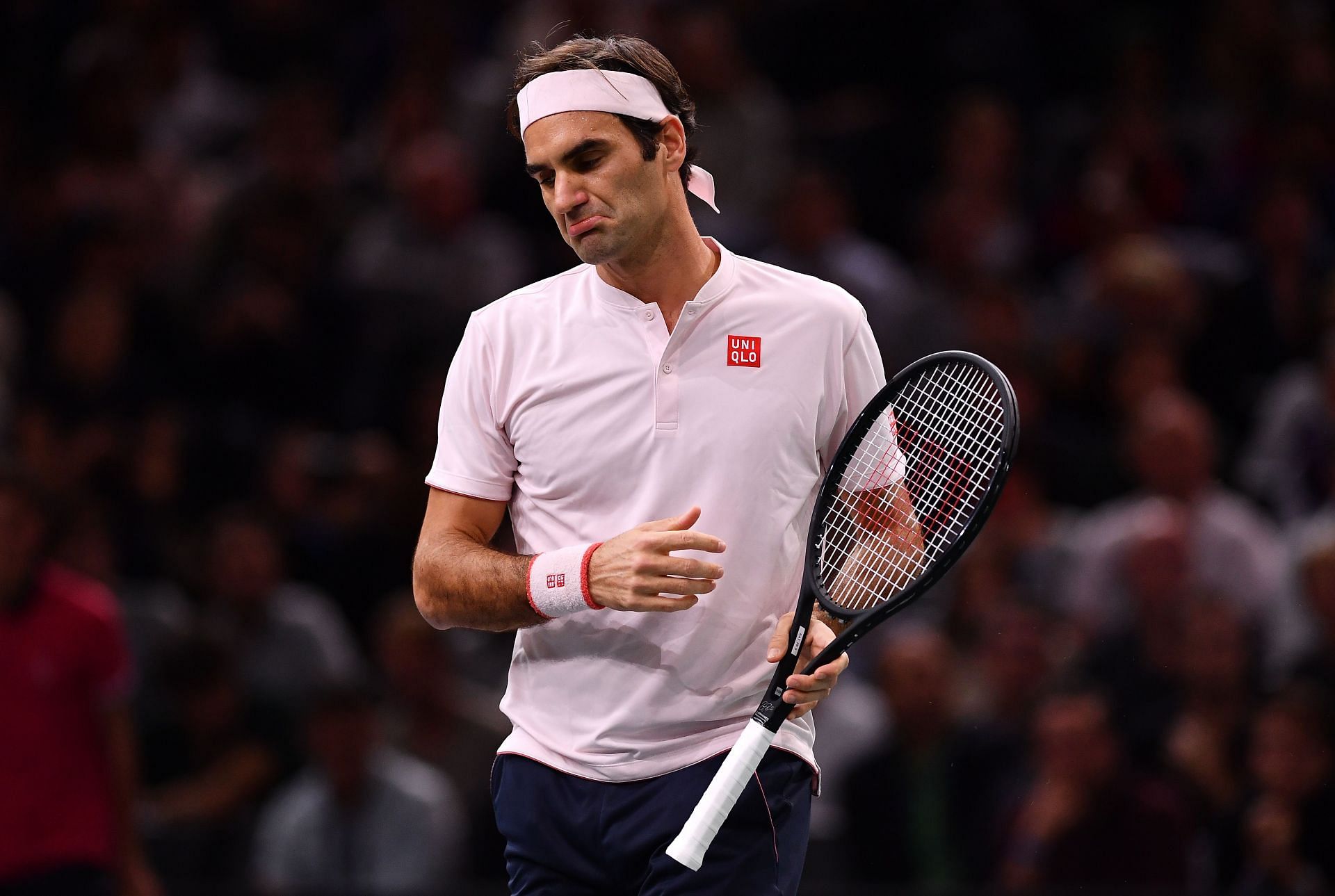 Roger Federer reacts during Paris Masters 2018.