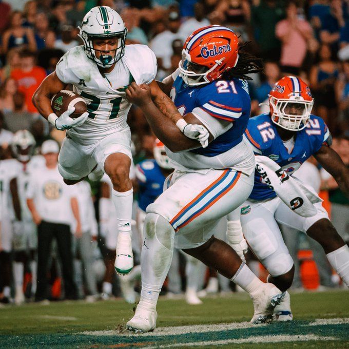 fans-go-gaga-watching-brione-ramsey-brooks-the-heaviest-college