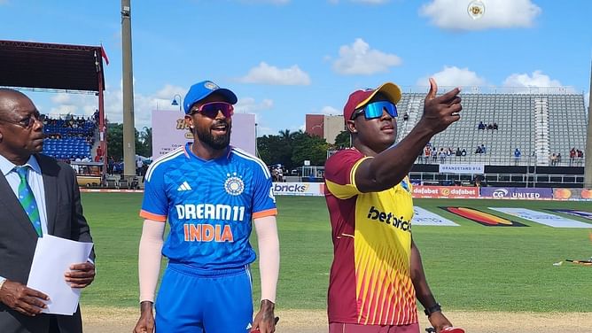 WI vs IND : वेस्टइंडीज ने टॉस जीतकर बल्लेबाजी का फैसला किया, तीन दिग्गज खिलाड़ियों को किया बाहर