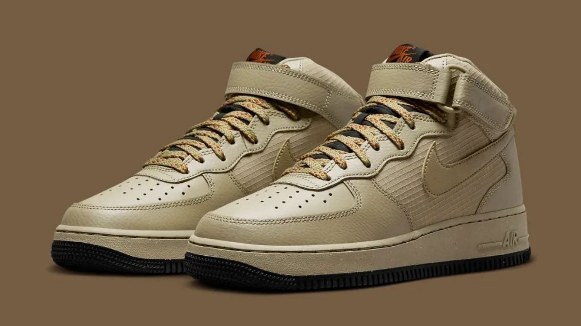 Nike Air Force 1 Mid shoes (Image via House of Heat)