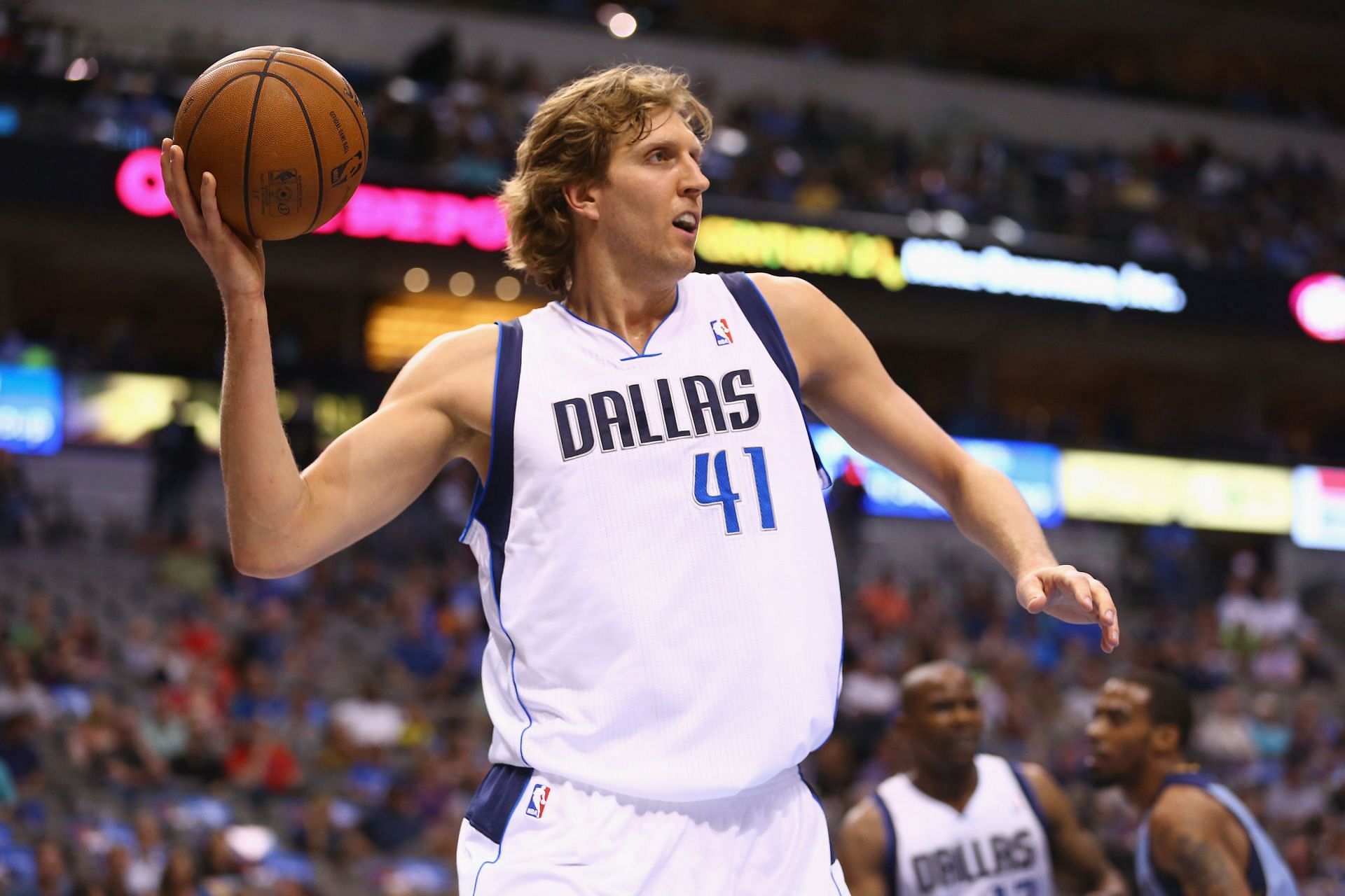 Don Nelson says he tried to treat Dirk Nowitzki like his son