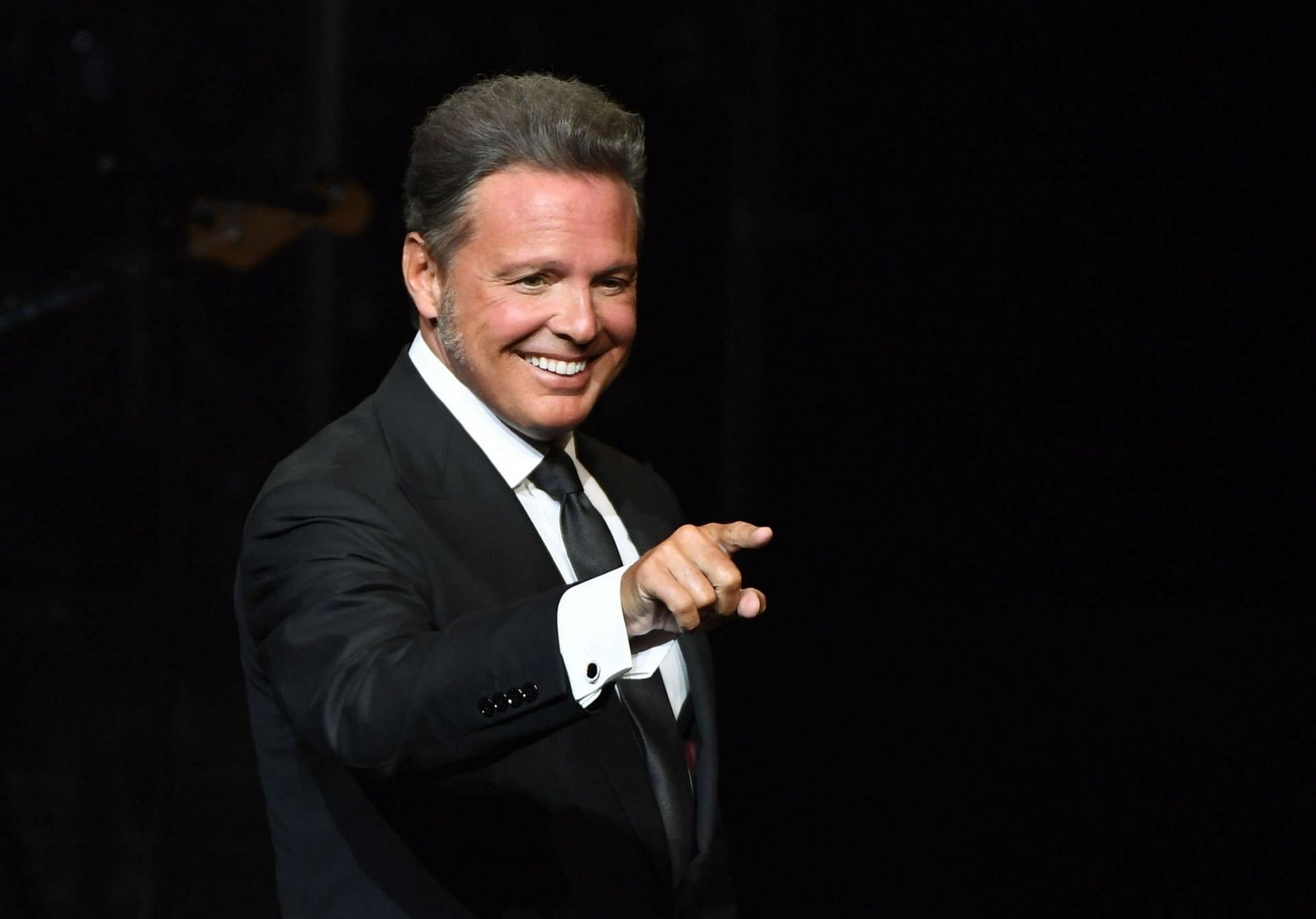 Luis Miguel 2024 tour Presale, tickets, dates, venues & all you need