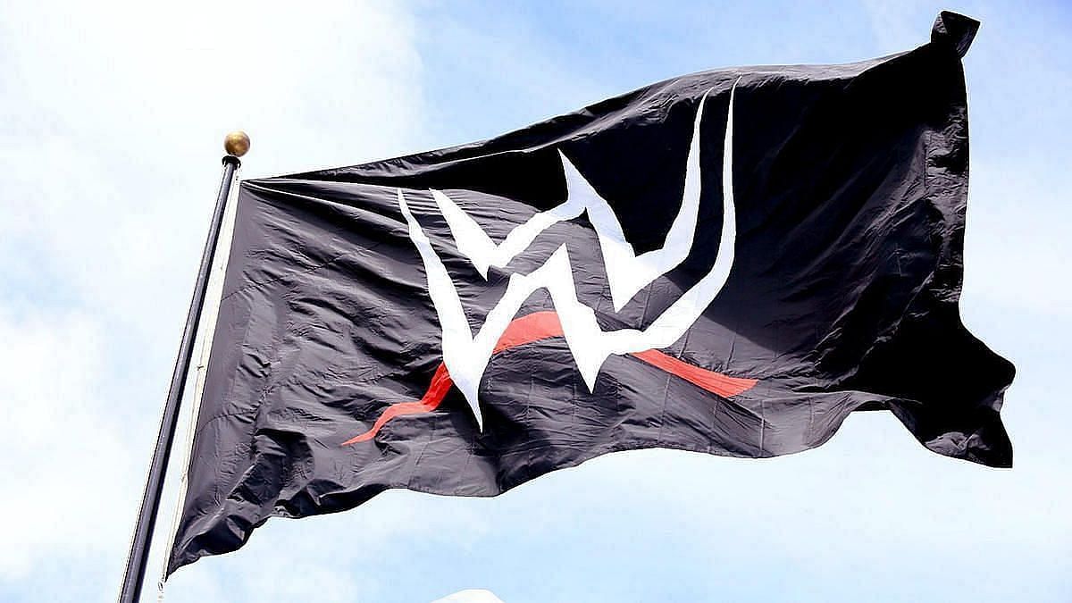 WWE को पूर्व चैंपियन के जाने से लगा बड़ा झटका 