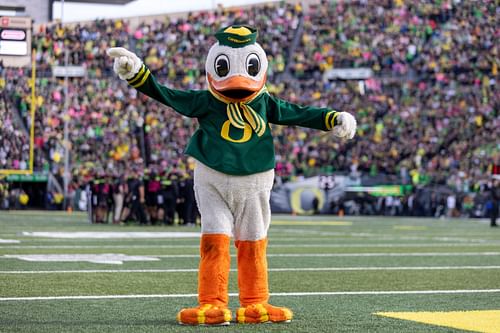 Oregon ducks mascot name