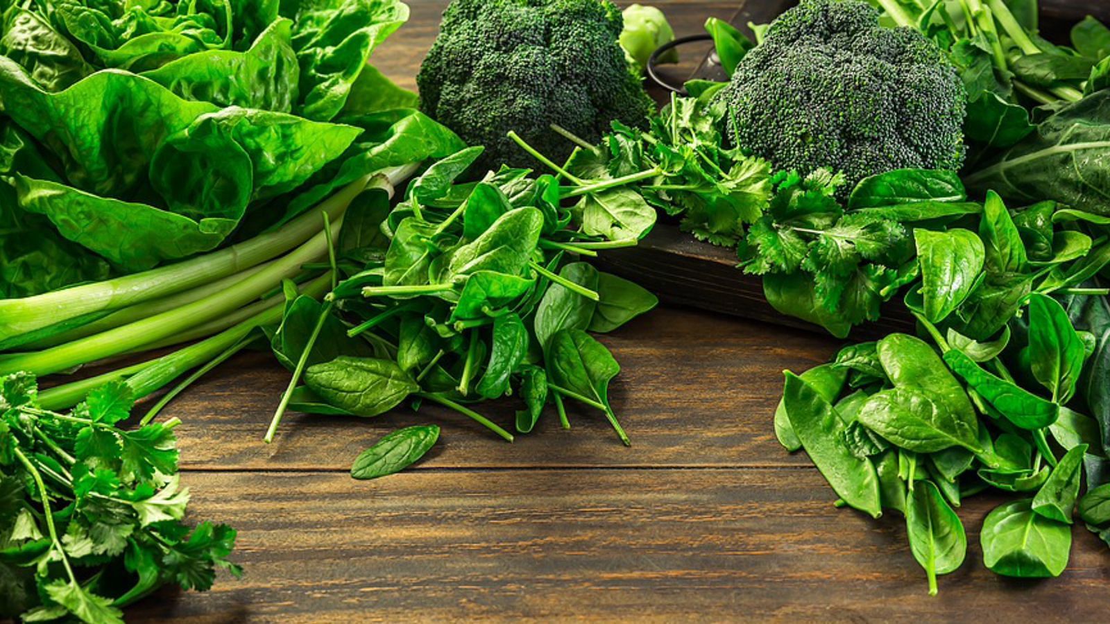 Leafy Greens (Image via Getty Images)