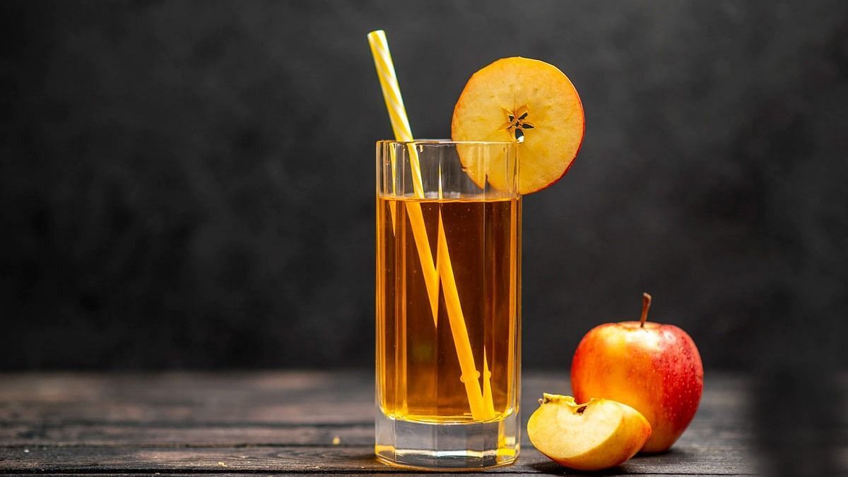 The juice of an apple (Image via Pexels)