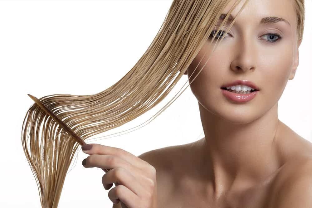 Can you bleach wet hair? (Image via Getty Images)