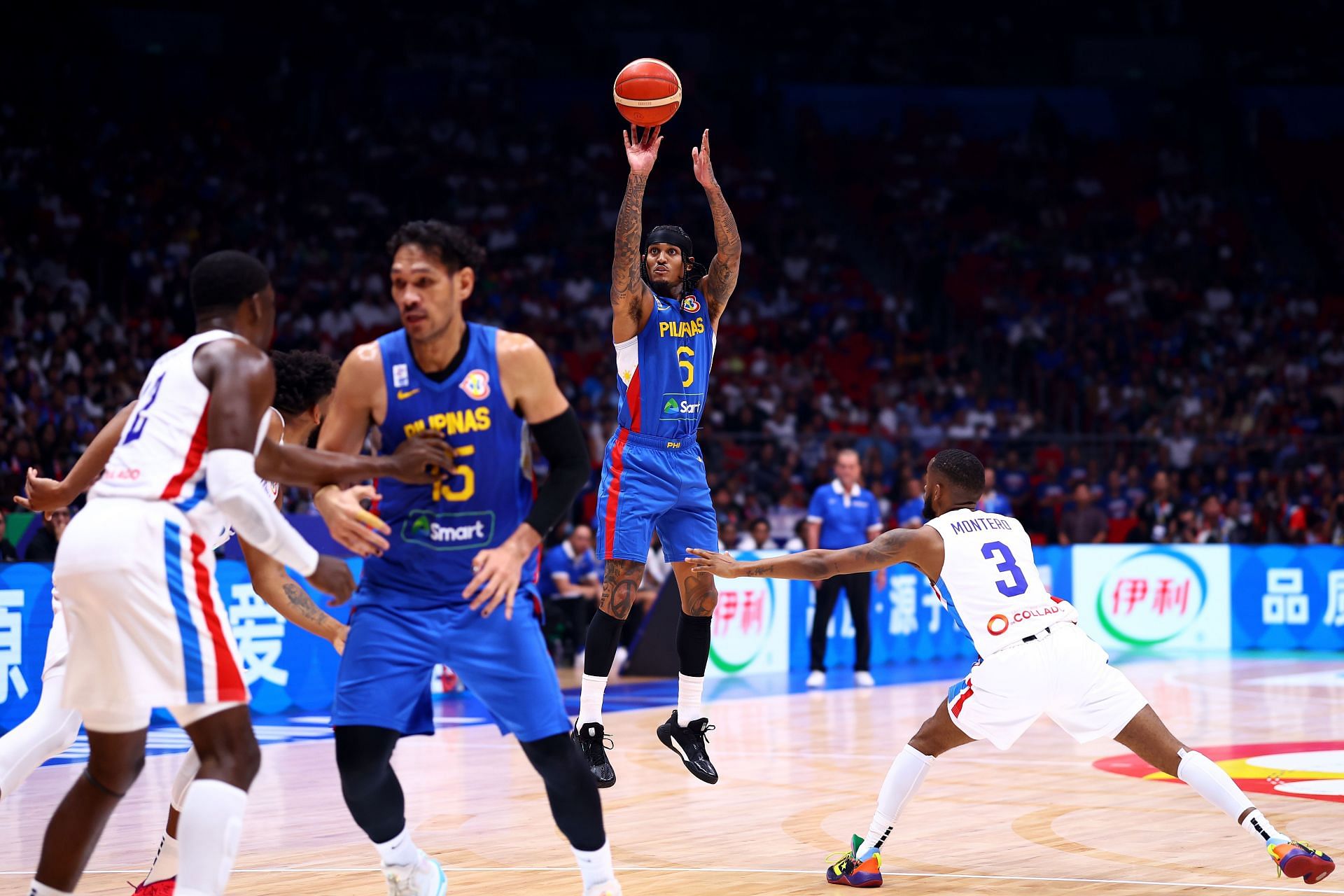 How can the Philippines qualify for the next round at FIBA World Cup 2023