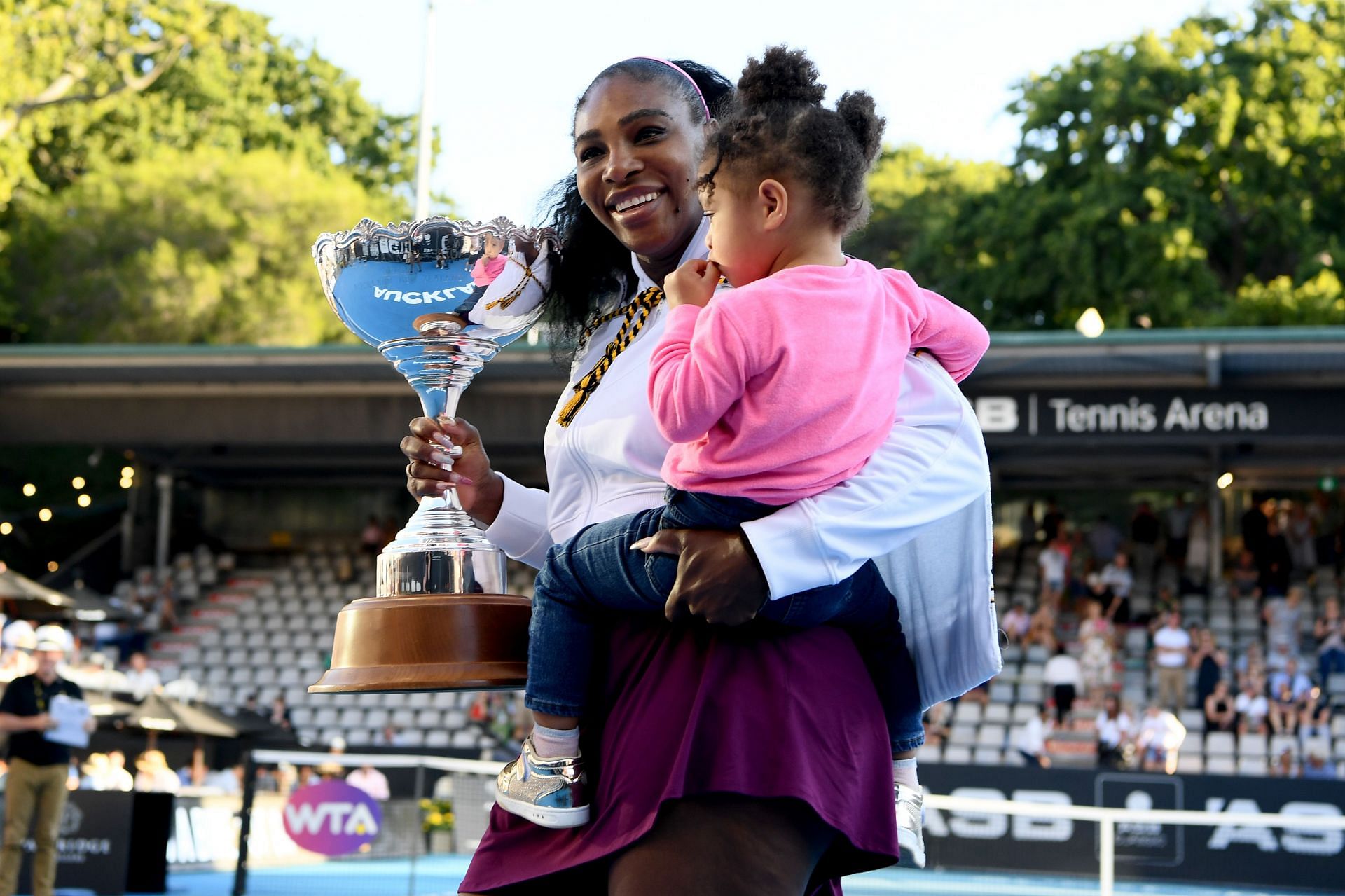 Serena Williams and Olympia at the 2020 Auckland Open