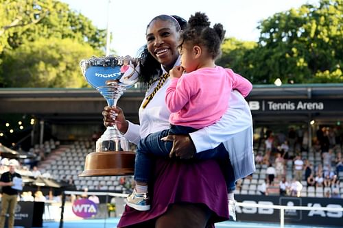 Serena Williams and Olympia at the 2020 Auckland Open