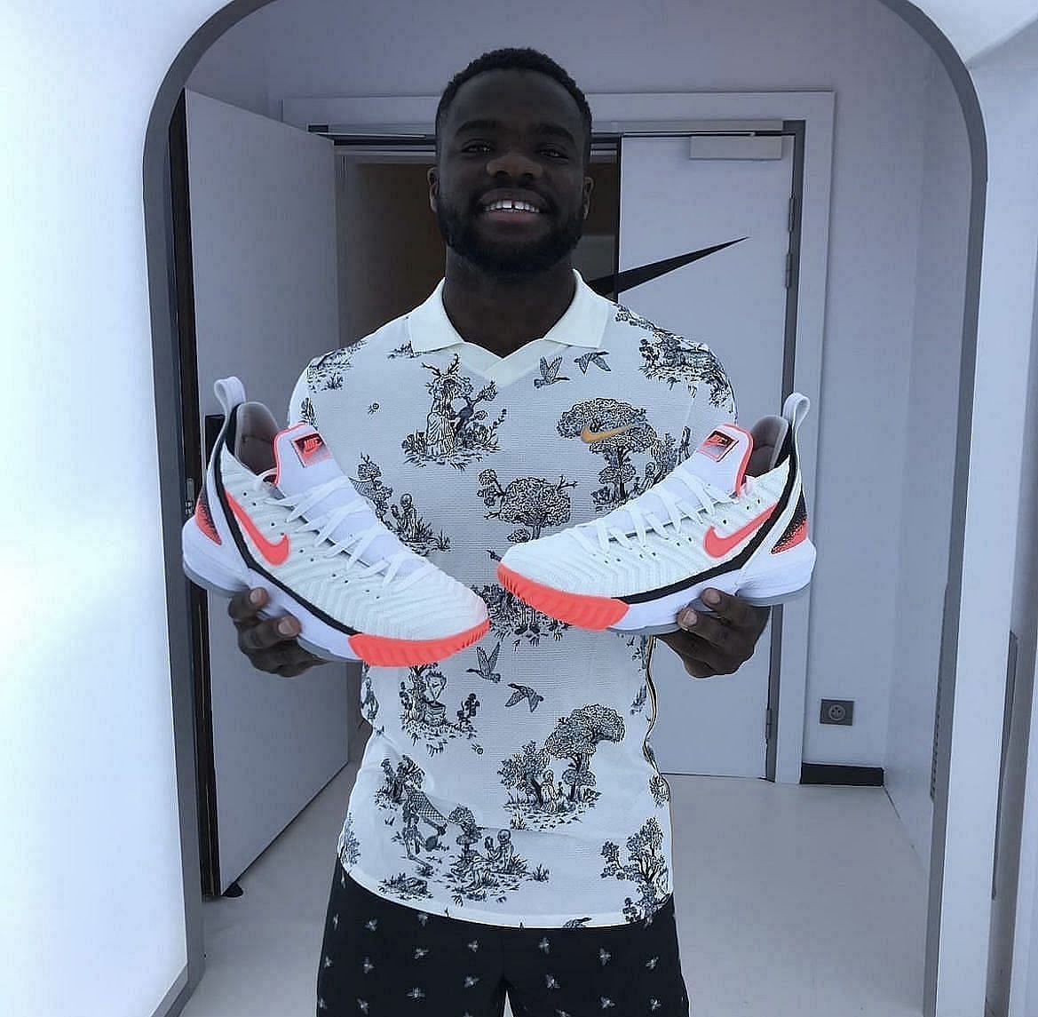 Nike LeBron 16 Review, Facts, Comparison | RunRepeat