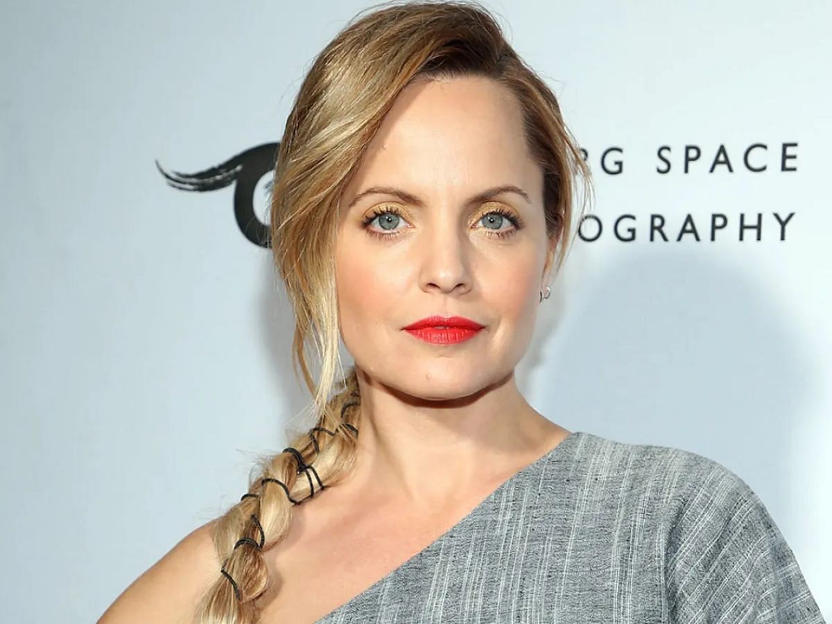 Mena Suvari (image via Getty)