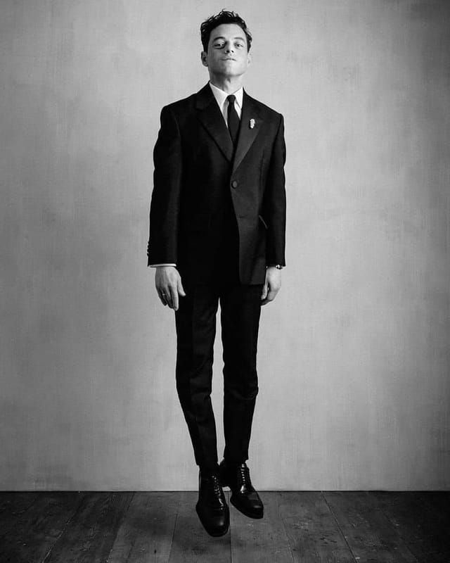 How tall is Rami Malek?