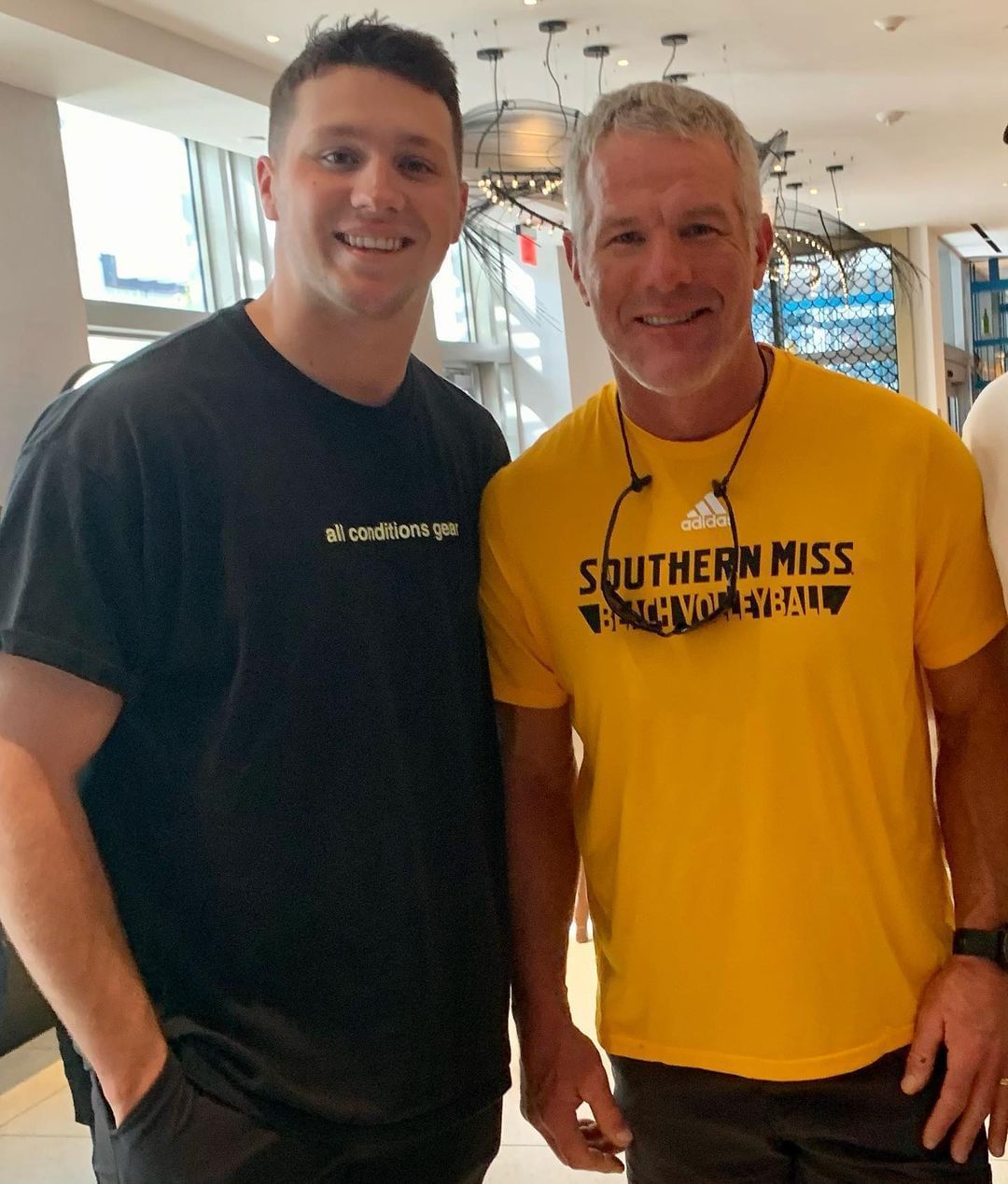 How tall is Brett Favre? Brett Favre Height, Weight, Wingspan and more