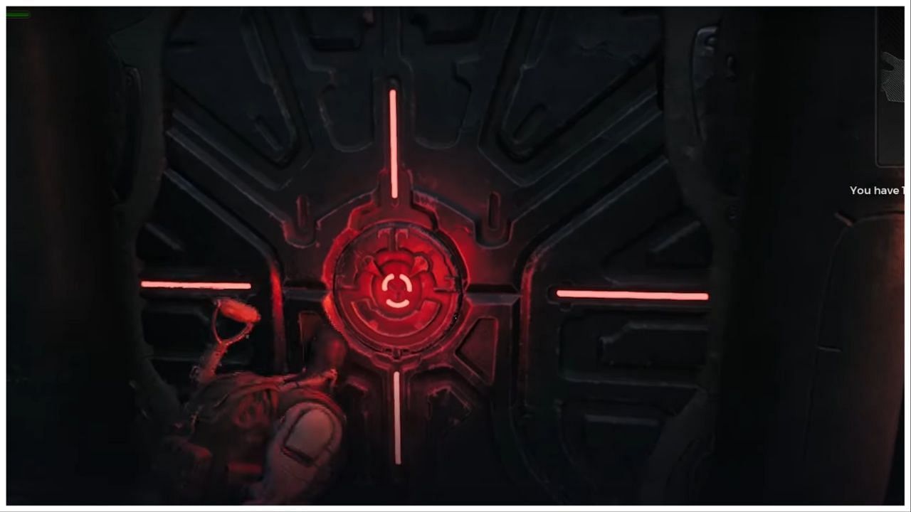 Red glowing door (Image via Remnant 2)