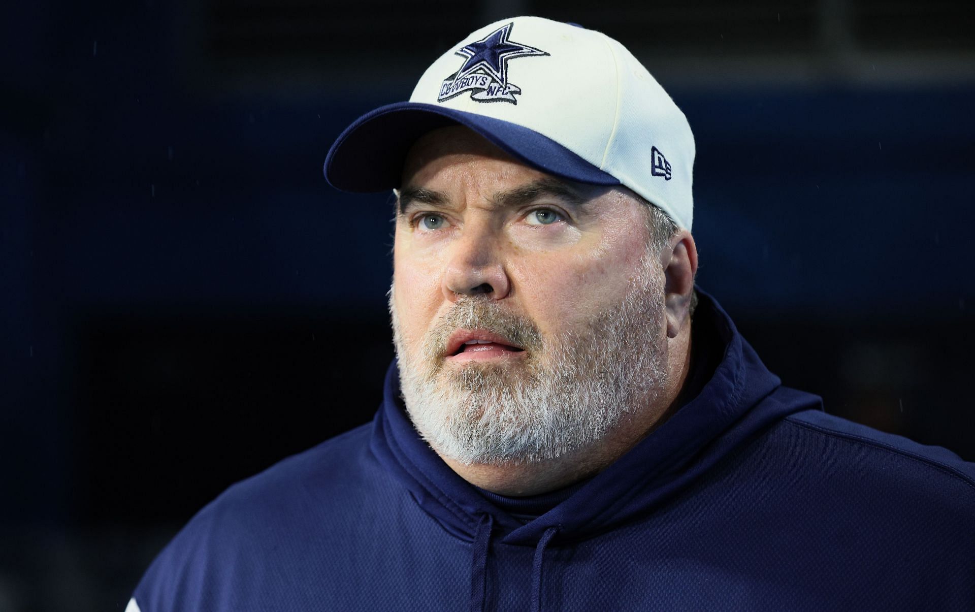 Cowboys coach Mike McCarthy explains decision to go with Brett