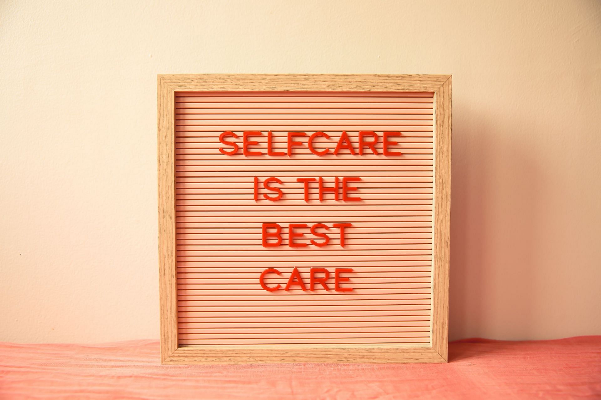 Self-care sunday ideas to try (Image via Unsplash / Ava Sol)