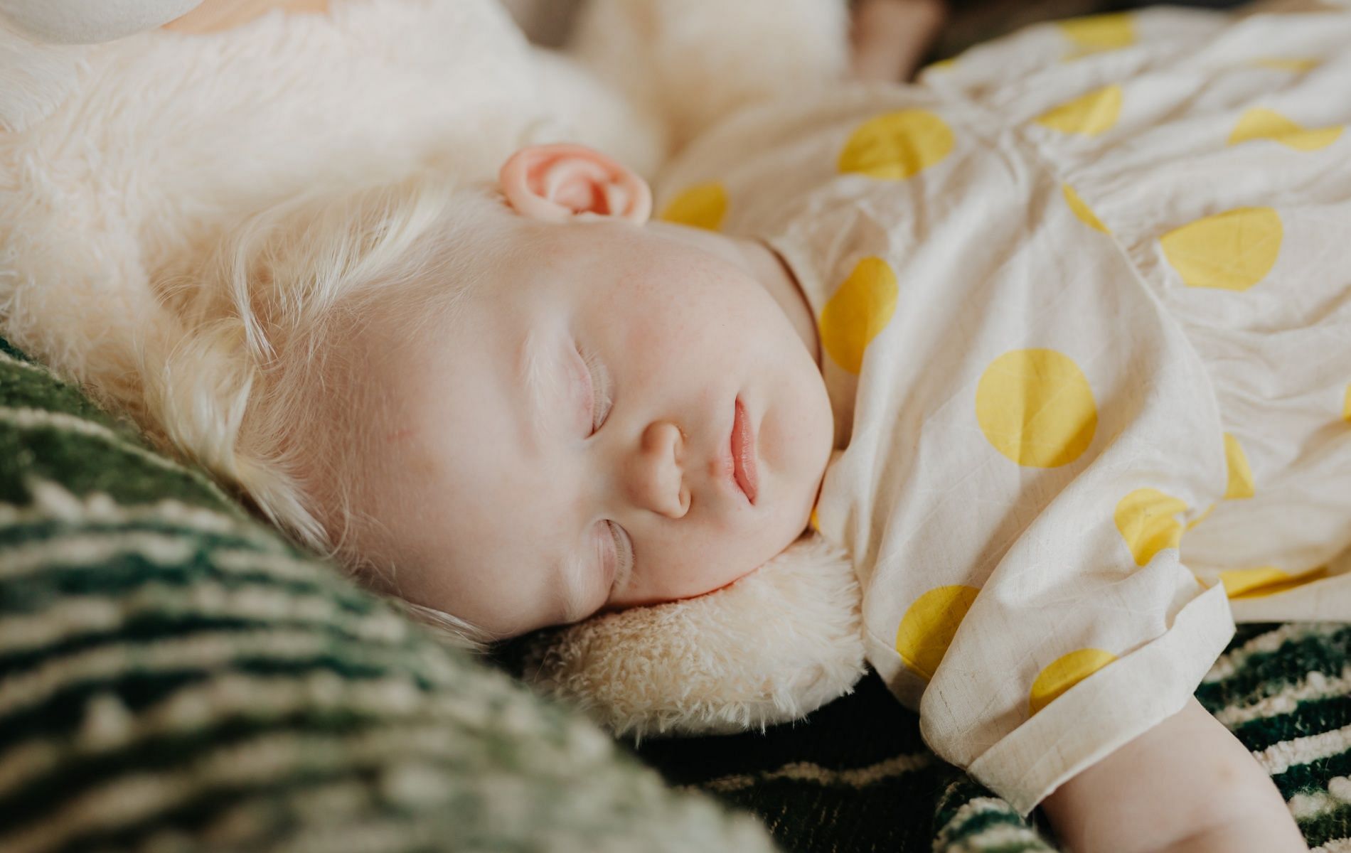 Infants can have a lot of severe symptoms of this disease. (Image by Karolina Grabowska via Pexels)