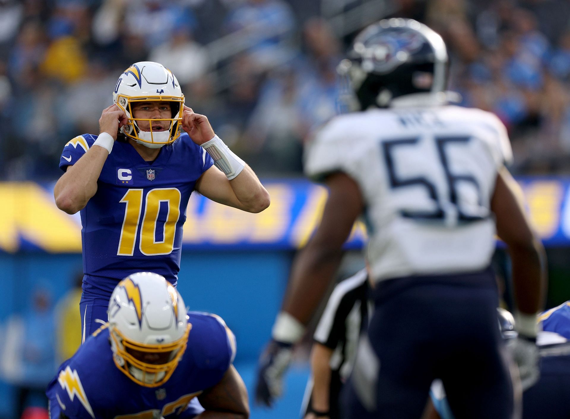 Tennessee Titans v Los Angeles Chargers