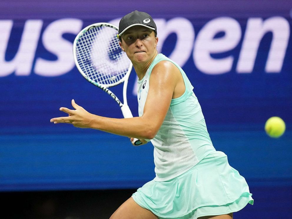 Iga Swiatek prepares to unload on her forehand at the 2022 US Open