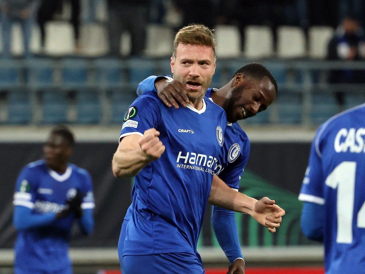 Gent and Pogon meet for the first time 