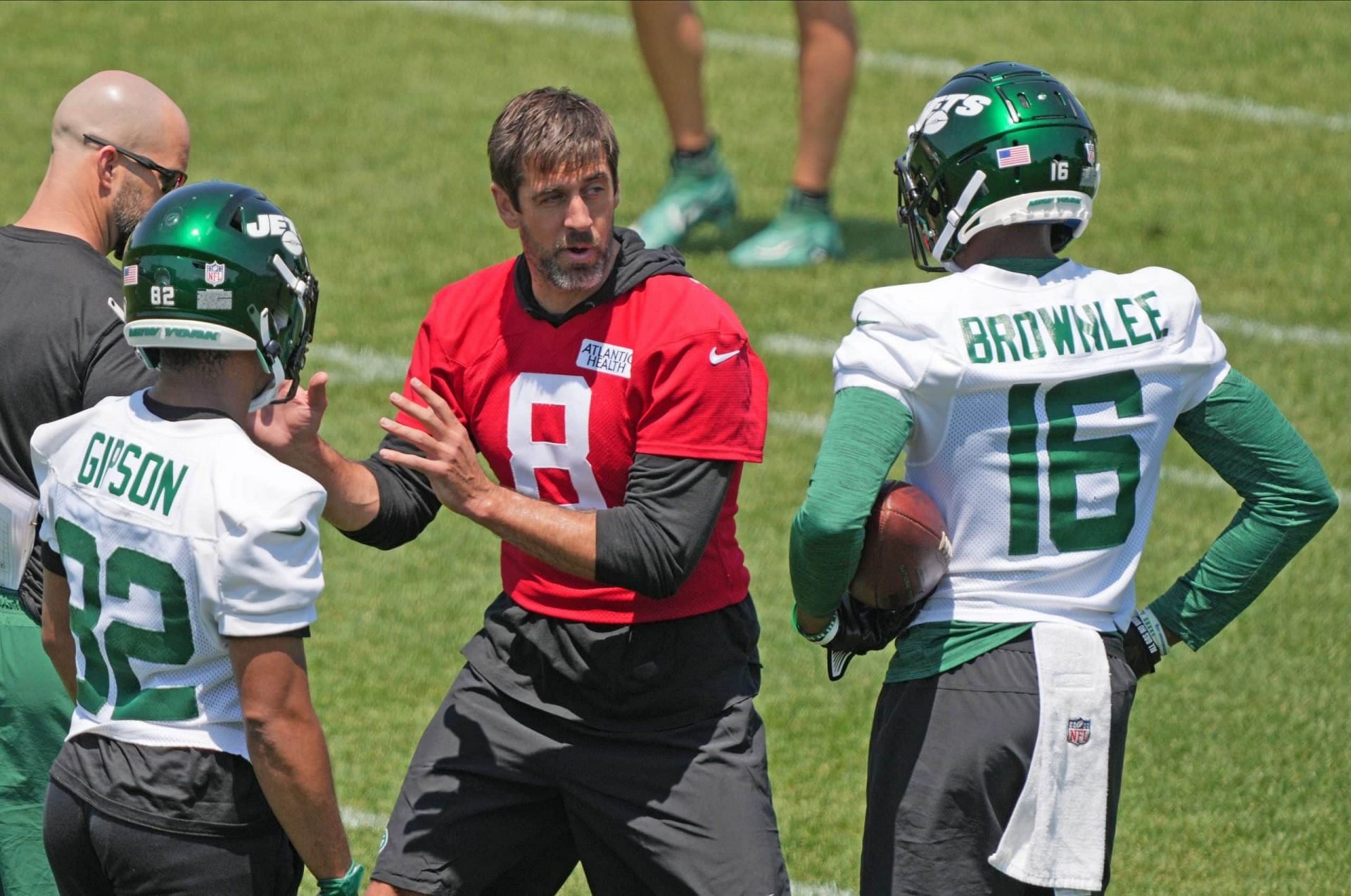 Jets' Aaron Rodgers coaching Zach Wilson in Hall of Fame Game gets 'Hard  Knocks' spotlight