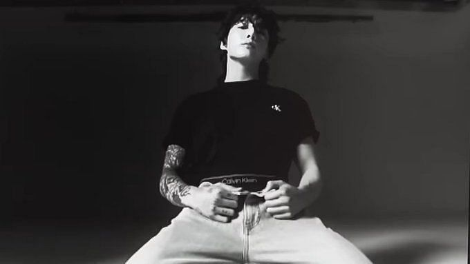 BTS Jung Kook Stars in Calvin Klein Fall Campaign: Exclusive Video –  Billboard