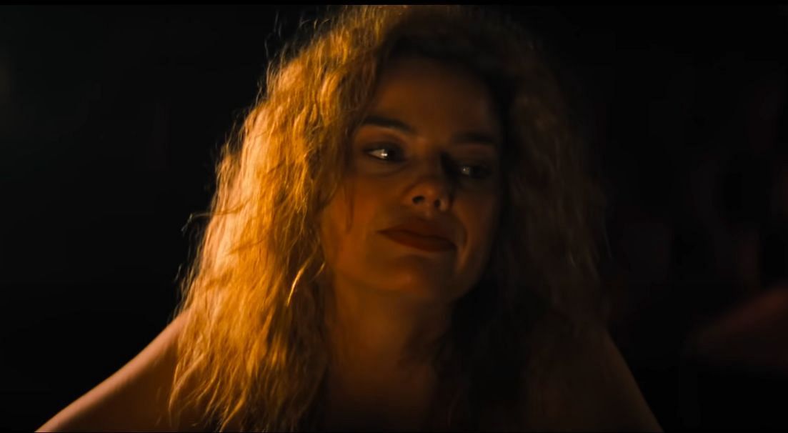 Is Margot Robbie nude in Babylon?