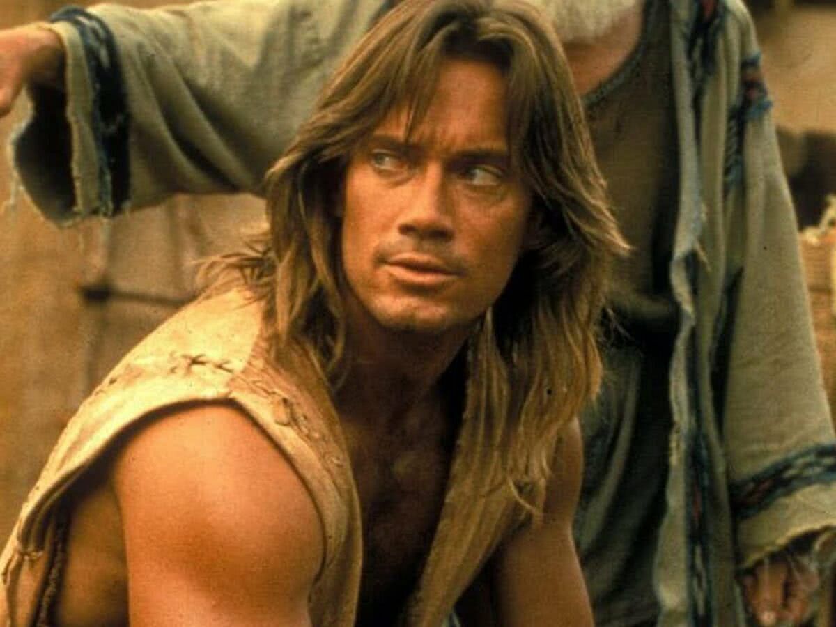 Kevin Sorbo in Hercules (Image via Syndication)