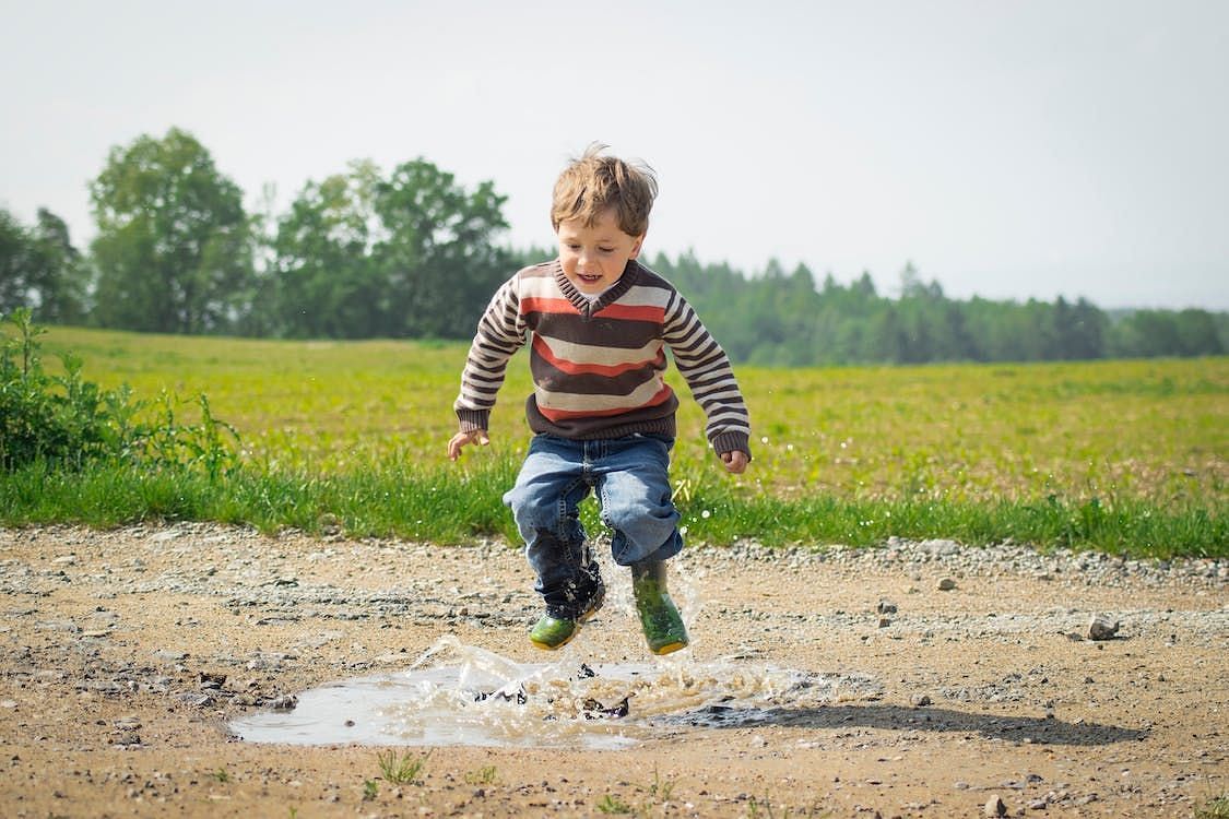 Childhood concussions are relatively common, accounting for approximately 5 million ER visits and medical consultations each year (Luna Lovegood/ Pexels)