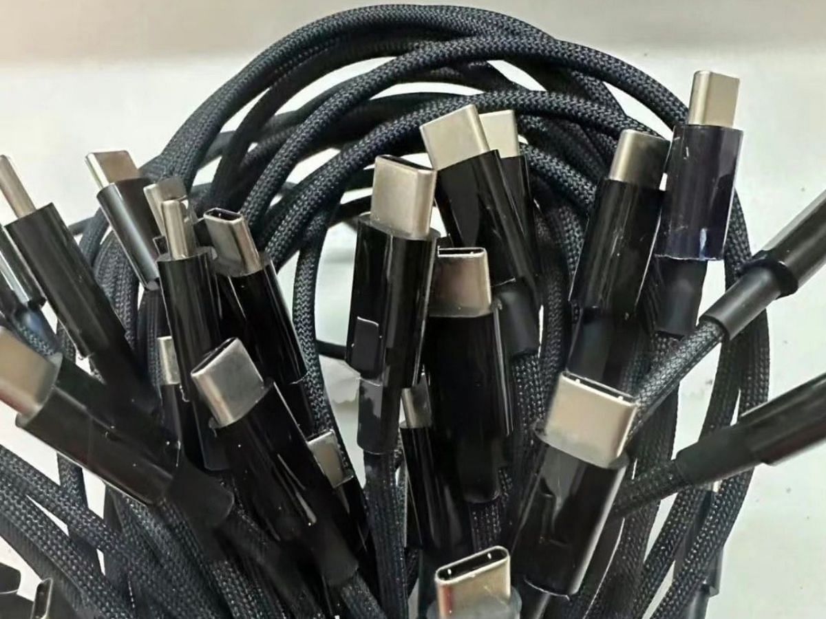 Apple will reportedly offer color-matched braided cables with iPhone 15 series. (Image via @MajinBuOfficial)